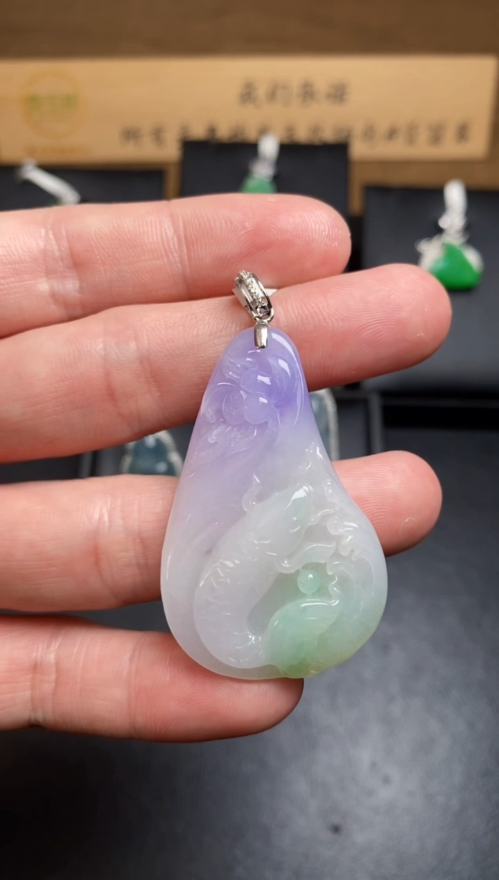 【闪购商品】翡翠颈饰18K金镶嵌翡翠