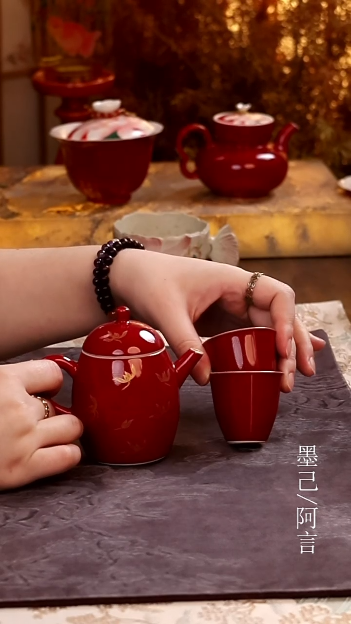 一壶两杯                        