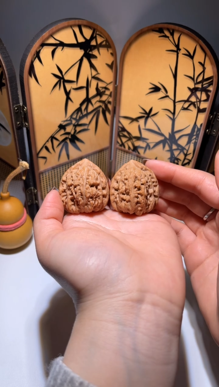 吊坠文玩核桃103号全品赤龙鸡心 36尺寸