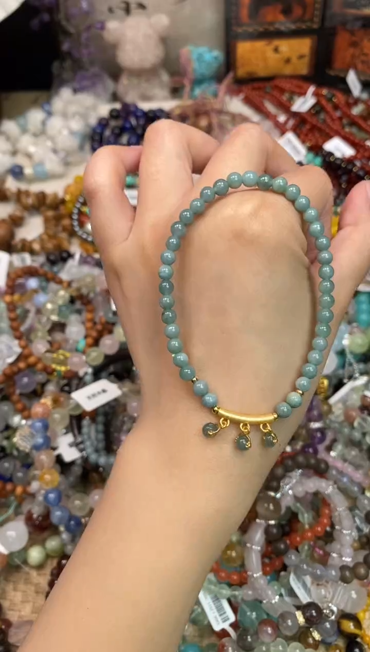 未镶嵌翡翠手饰198