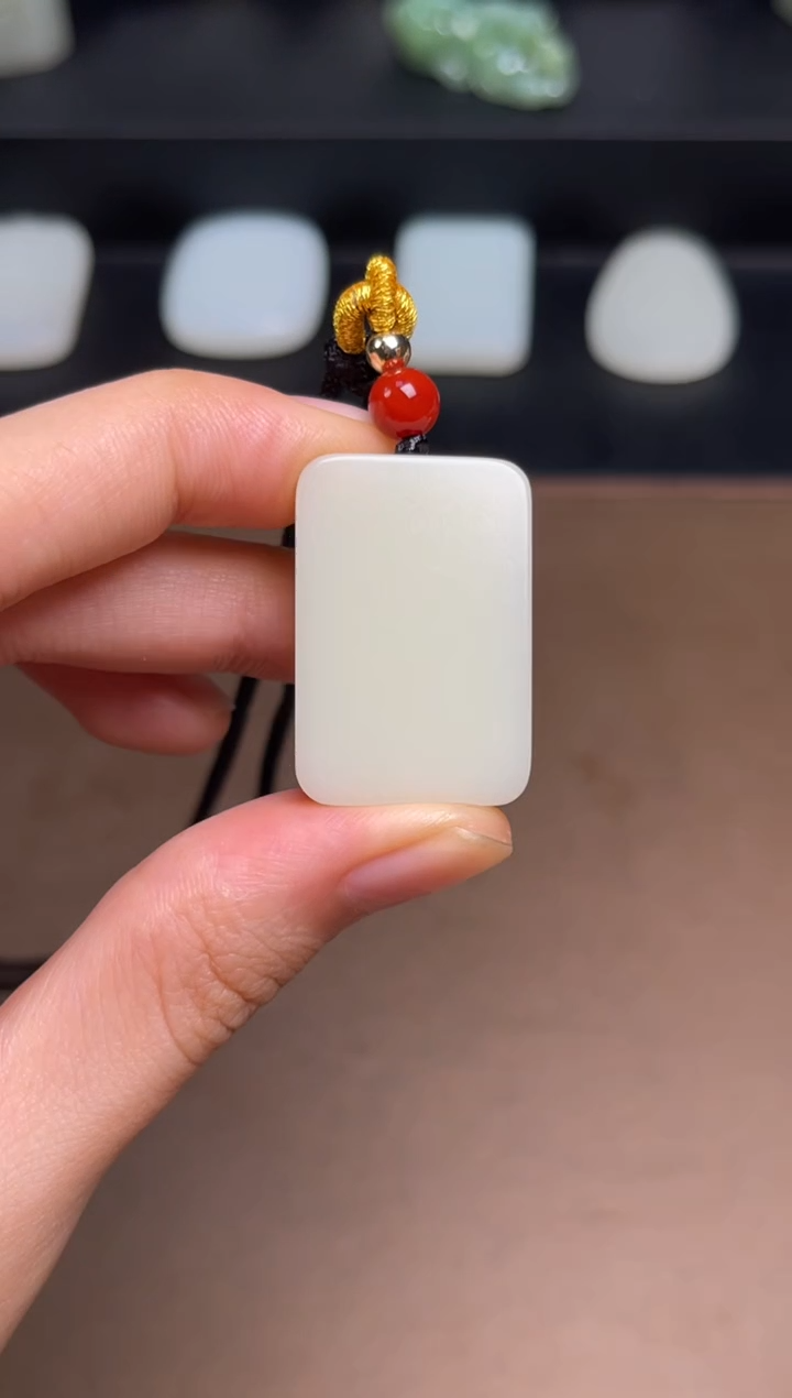 和田玉未镶嵌颈饰10