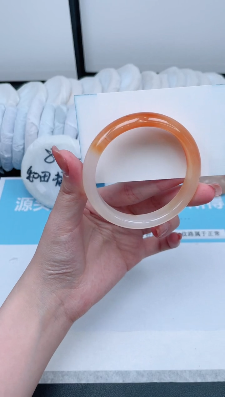 【闪购商品】石英质玉手镯未镶嵌101-56.8