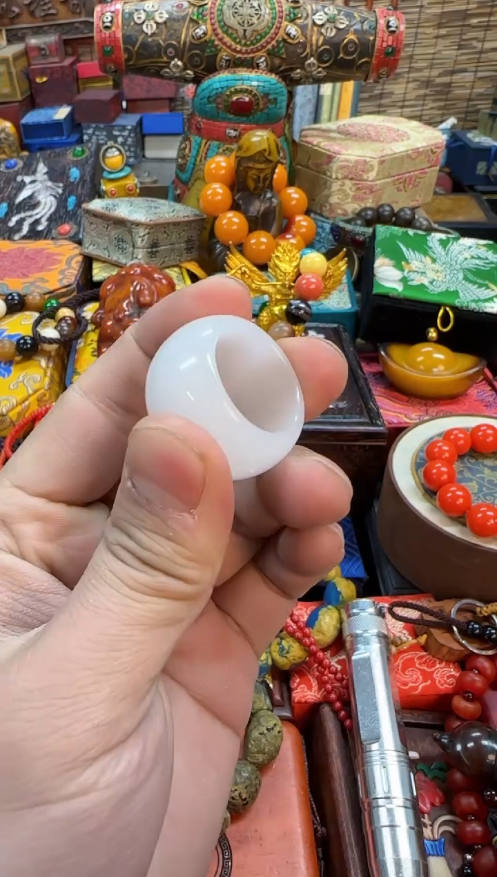 【闪购商品】和田玉1未镶嵌当天订单当天直发如图所示