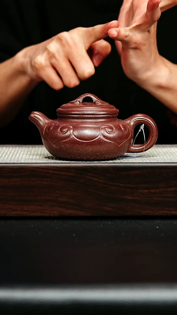 茶壶紫砂宜兴紫砂 仿古如意 紫玉金砂 柳用江h489