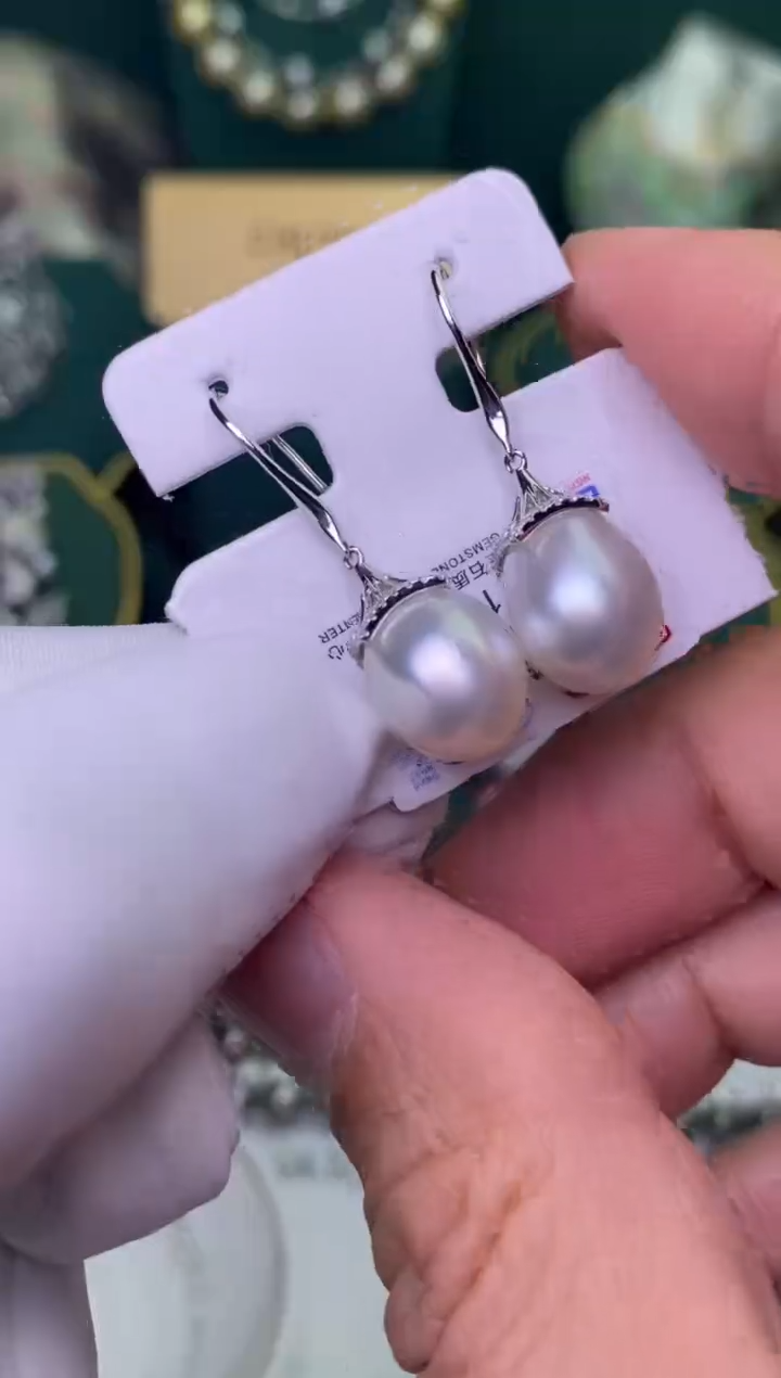 【闪购商品】海水珍珠耳饰18K金镶嵌10-11