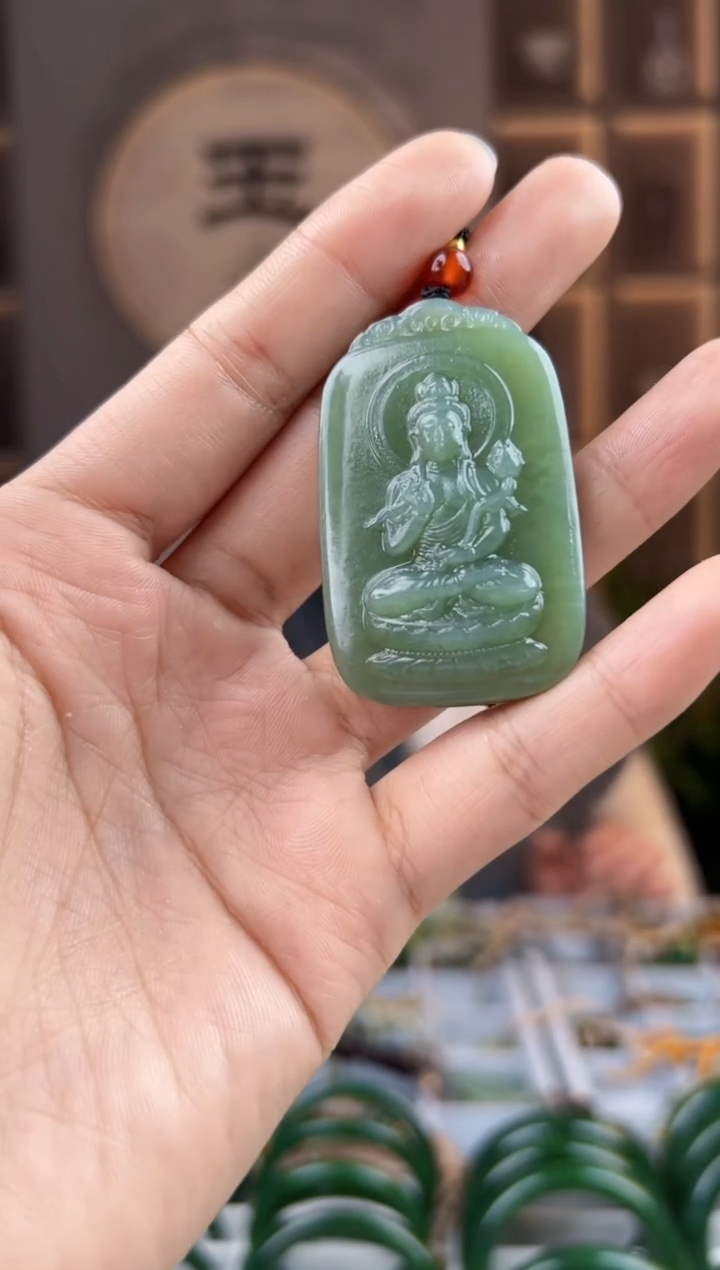 颈饰未镶嵌和田玉拍一发一，拍一发一