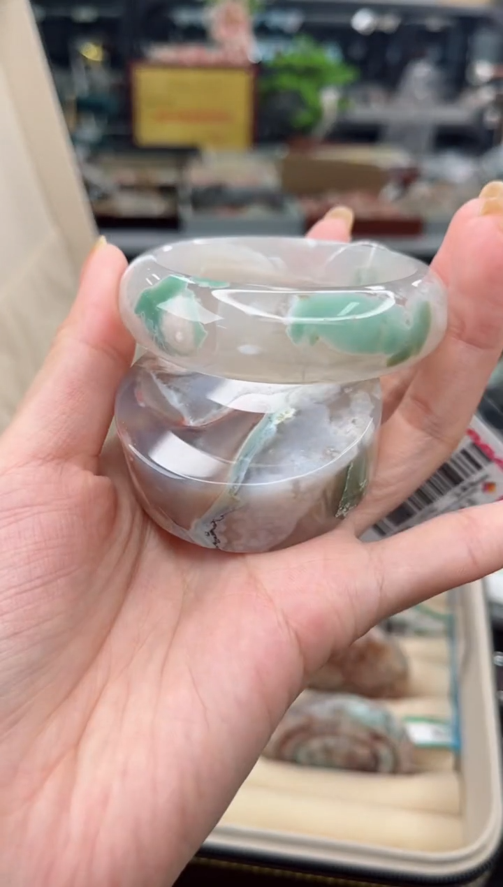 【闪购商品】石英质玉手镯未镶嵌52圈口（赠品镯心）S9023