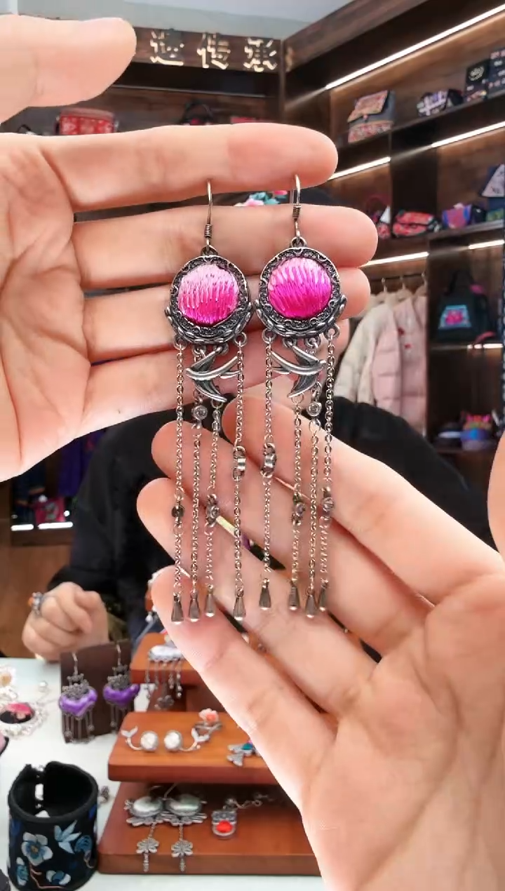 【闪购商品】织绣120蚩梦苗族古绣