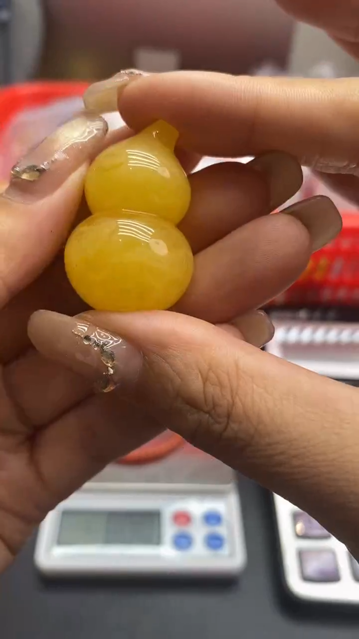 琥珀未镶嵌珠宝奇石1394