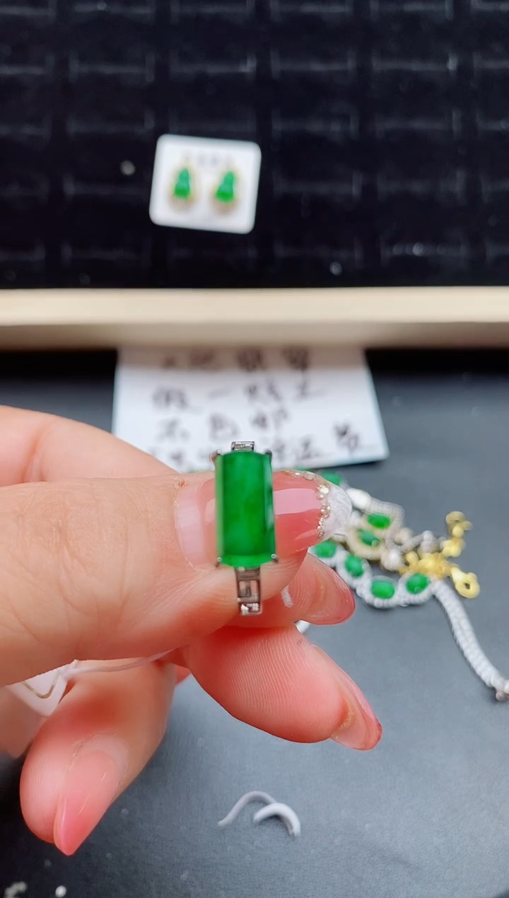 【闪购商品】翡翠戒指银S925镶嵌12121212