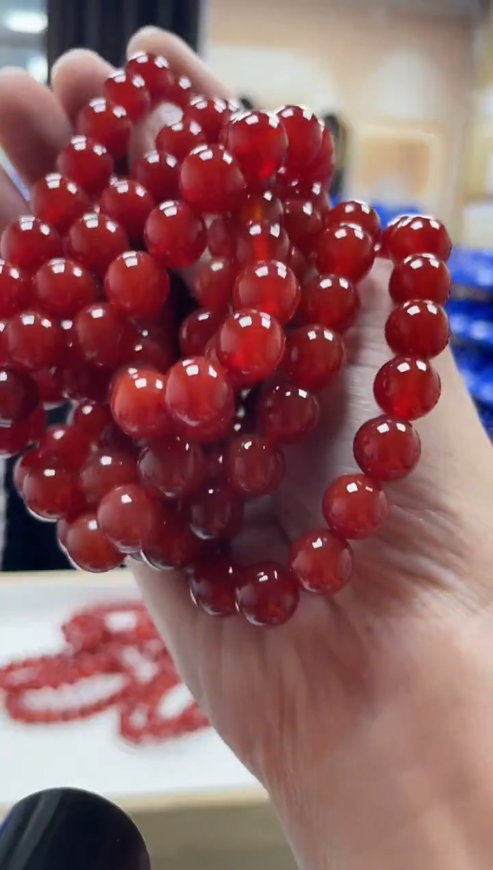 未镶嵌手串玛瑙/玉髓牛血红玛瑙卡10MM 多样性发一