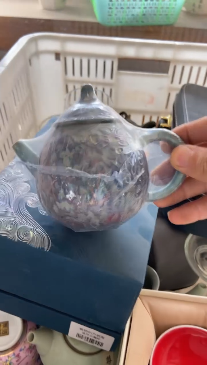 无运费险有瑕疵的摄影的产品有使用过的痕迹有点脏介意勿拍