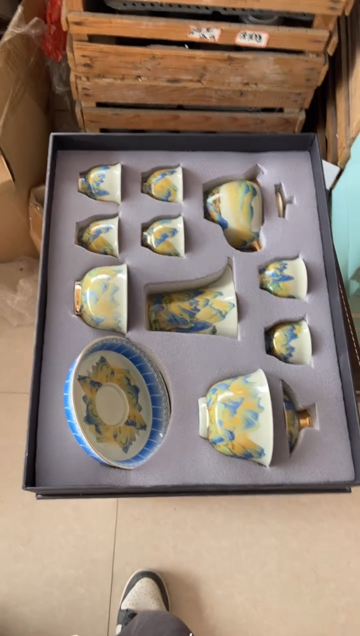 无运费险有瑕疵的摄影的产品有使用过的痕迹有点脏介意勿拍