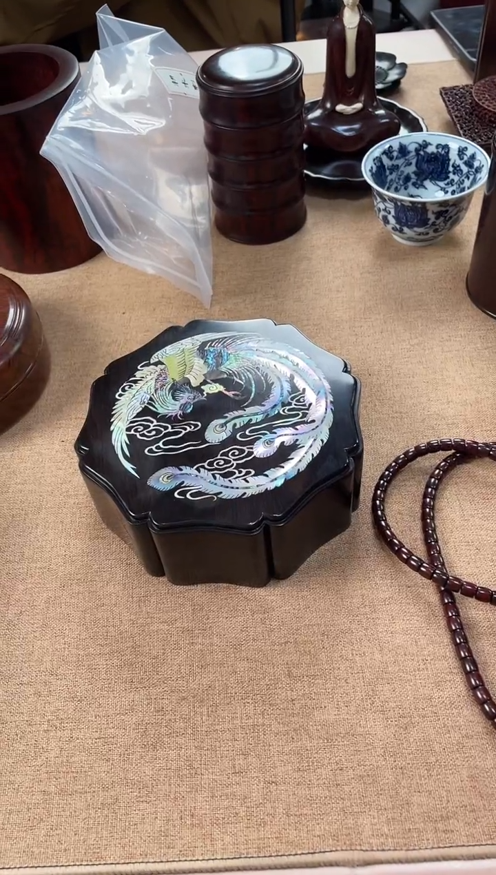 紫檀木类成套家具凤凰盒