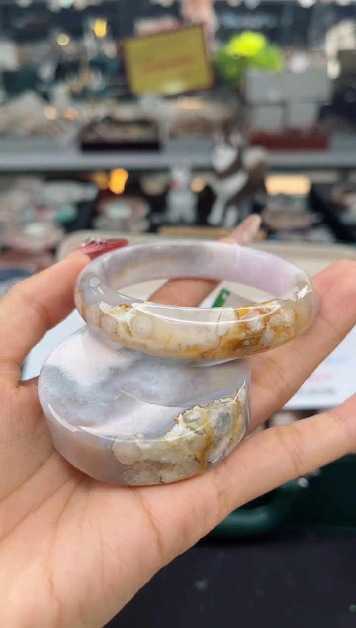 【闪购商品】石英质玉手镯未镶嵌59圈口（赠品镯心）14562549