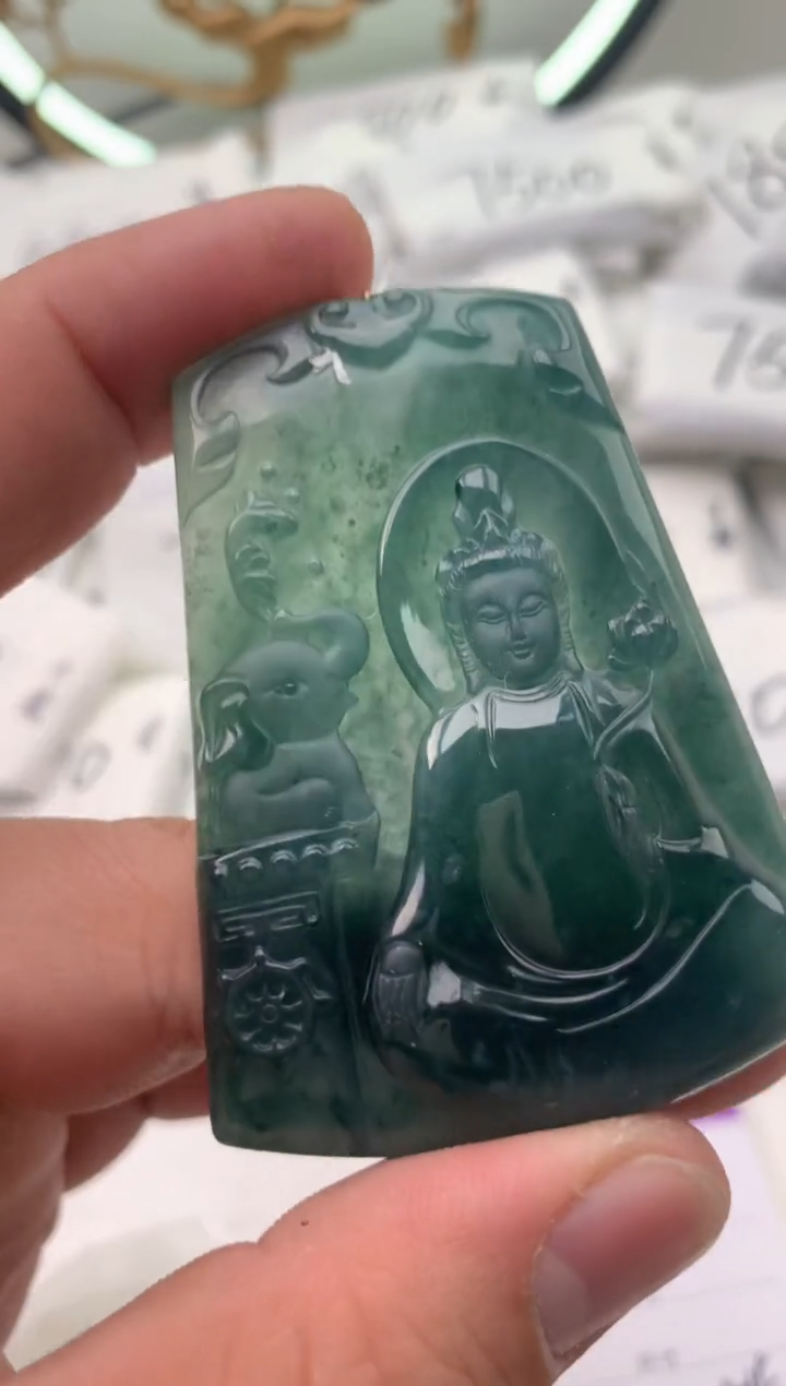 【闪购商品】翡翠颈饰未镶嵌普贤