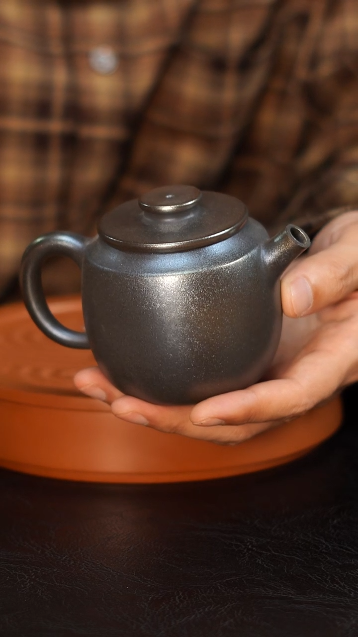 云水山涧建水紫陶 002 云玉柴烧壶 