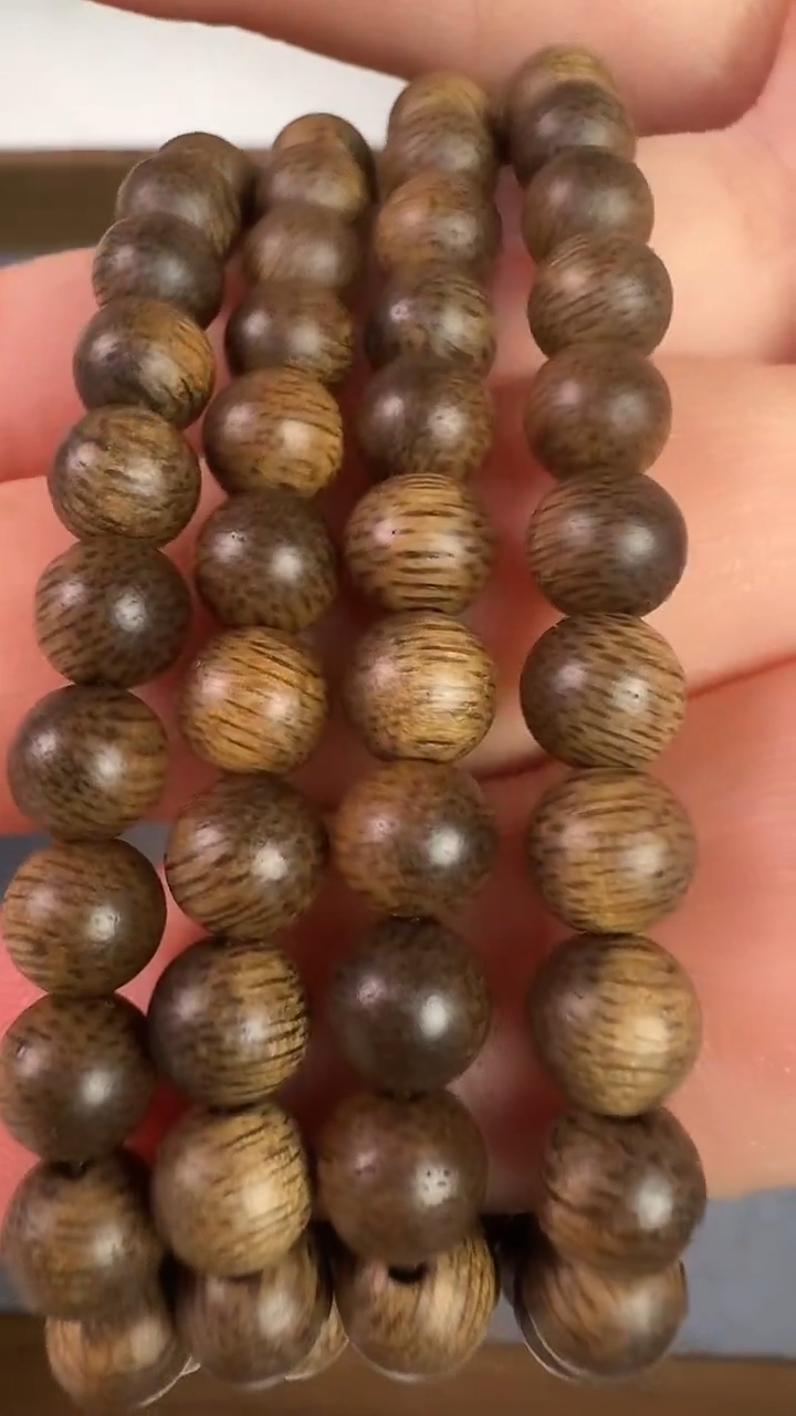 沉香手串越南红土沉0.6圆珠多圈手串