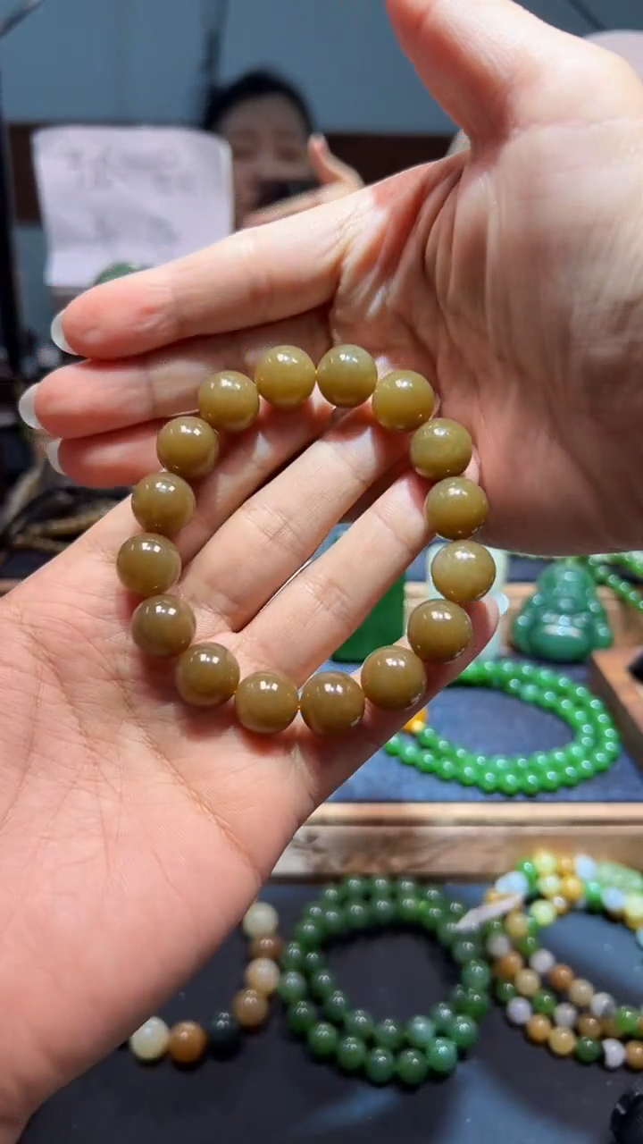 未镶嵌手串和田玉1