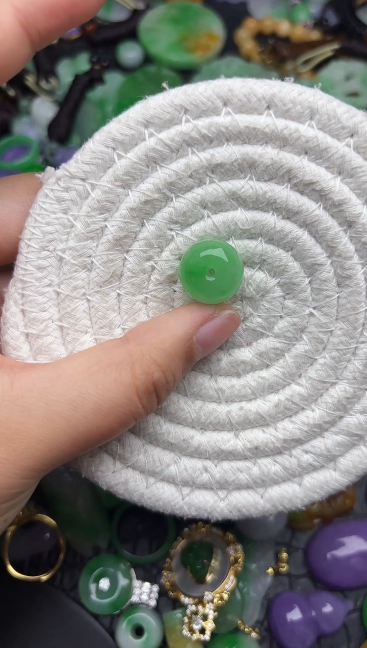 颈饰未镶嵌翡翠缅甸翡翠吊坠