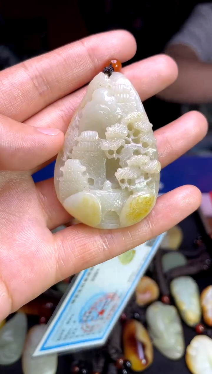 和田玉未镶嵌颈饰1