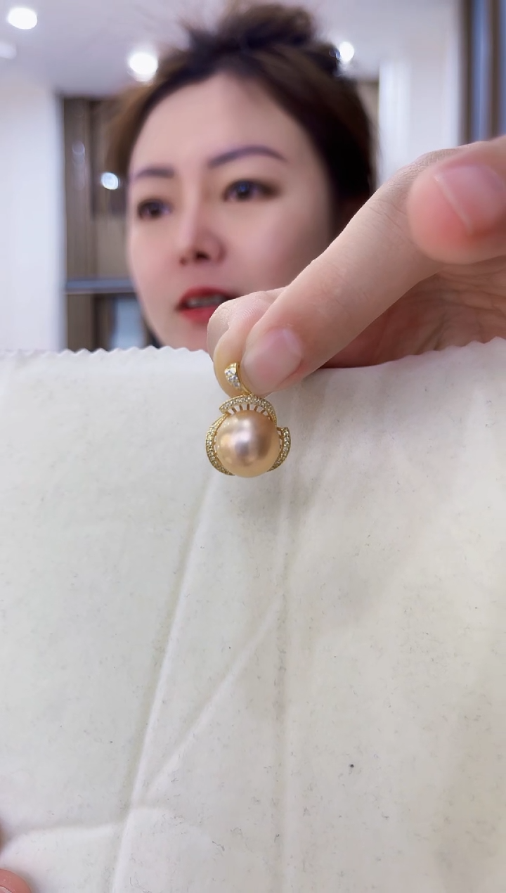 【闪购商品】淡水珍珠吊坠(赠链)银S925镶嵌吊坠