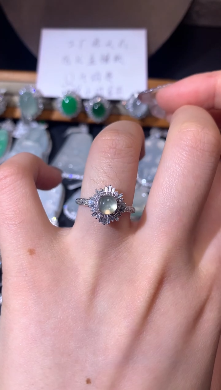 翡翠18K金镶嵌吊坠(不含链)戒指