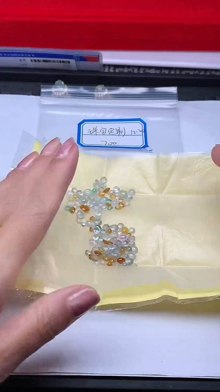 散珠翡翠墨****服+多样性发货