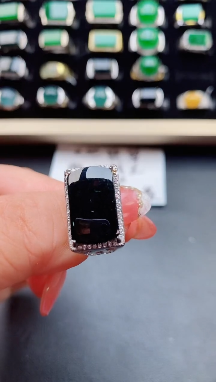 【闪购商品】翡翠戒指银S925镶嵌85050