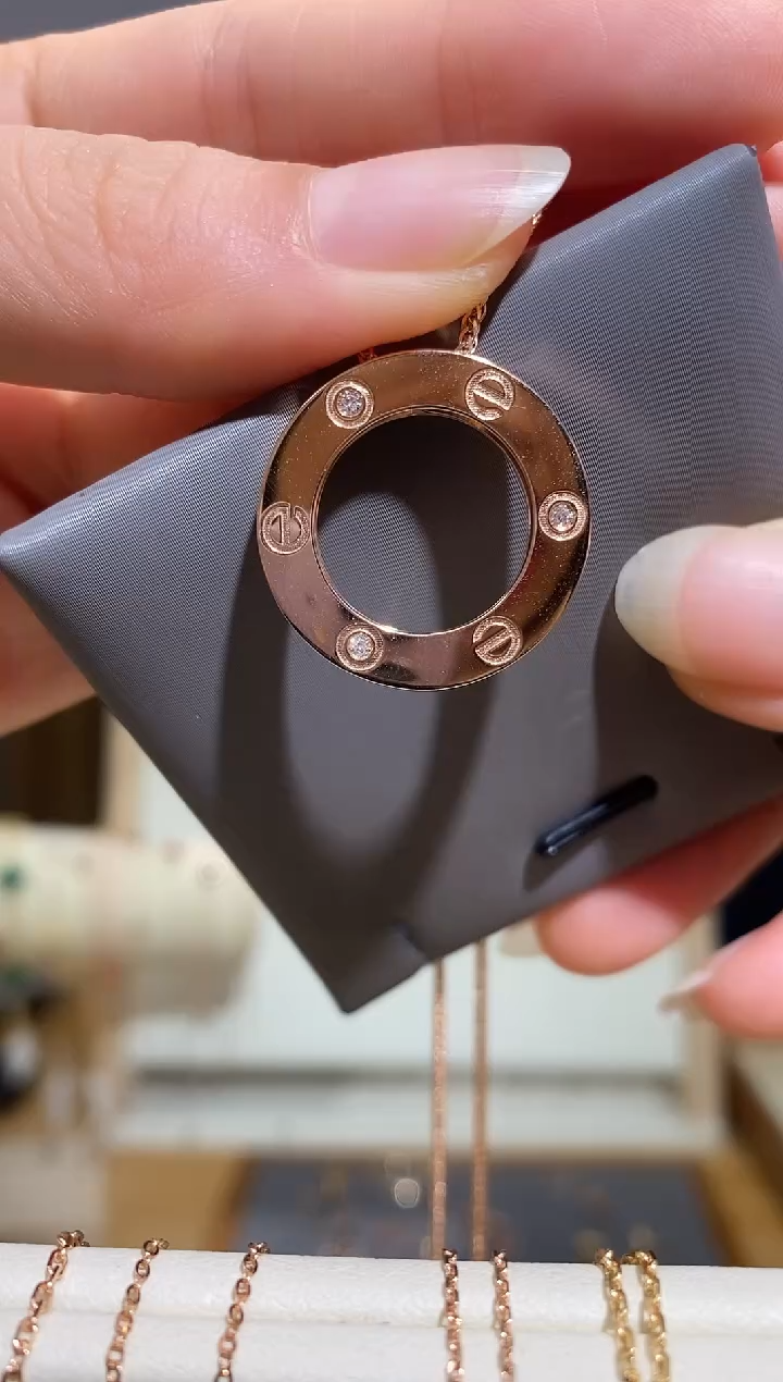 吊坠(不含链)钻石18K金镶嵌吊坠