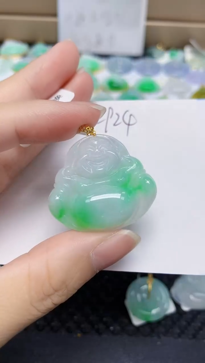 翡翠18K金镶嵌颈饰天然缅甸翡翠A货