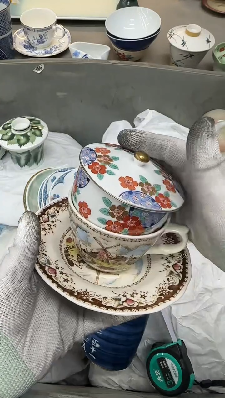 1吕*CQGFDHDFHDFJHFDD