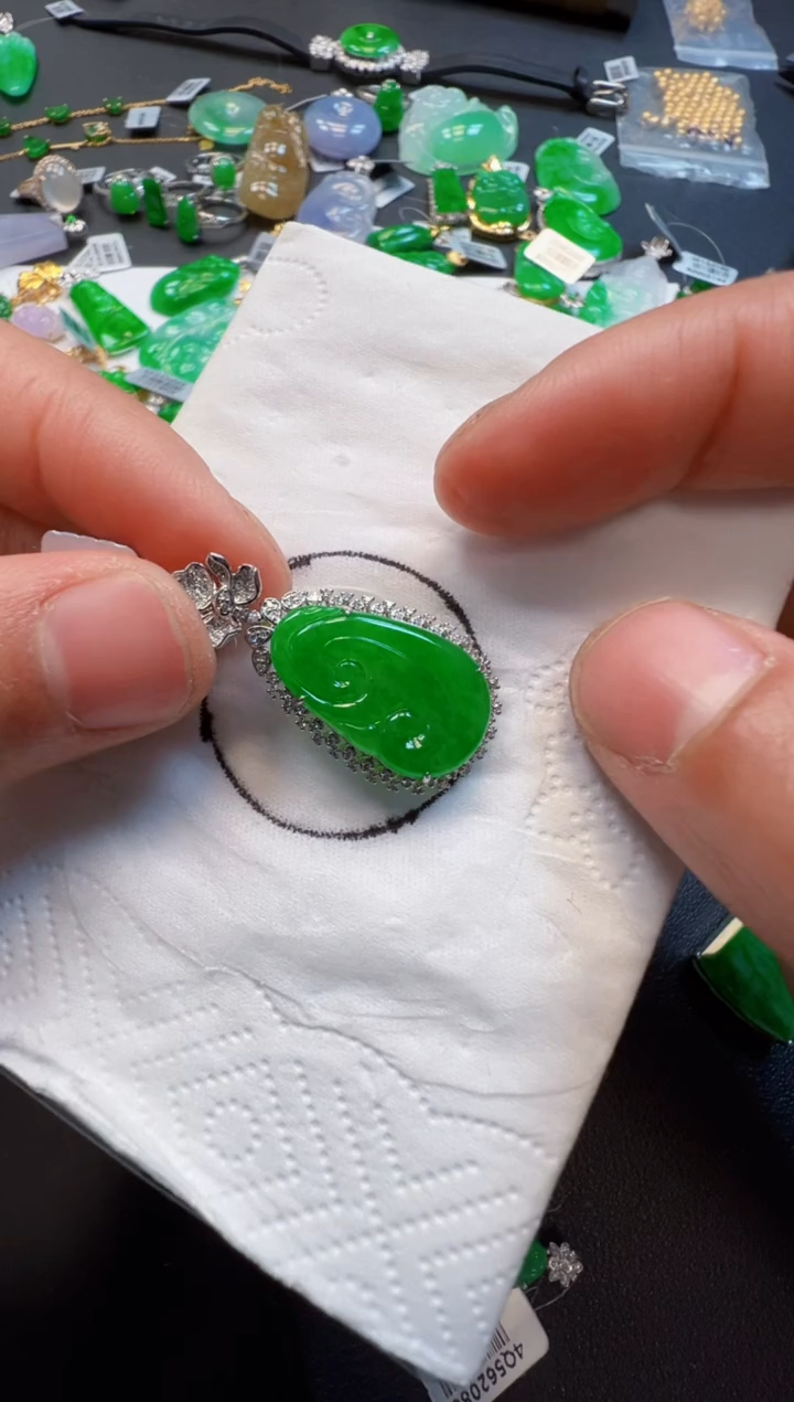 【闪购商品】定制翡翠18K金镶嵌8800元