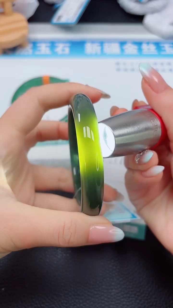 【闪购商品】和田玉手镯未镶嵌111---60