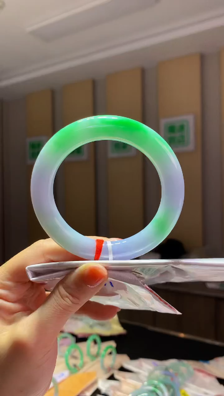 未镶嵌手镯翡翠-Q4 圈口59 全款15万 定金2万