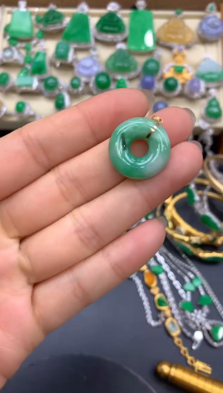 【闪购商品】翡翠颈饰18K金镶嵌16-中国好珍宝