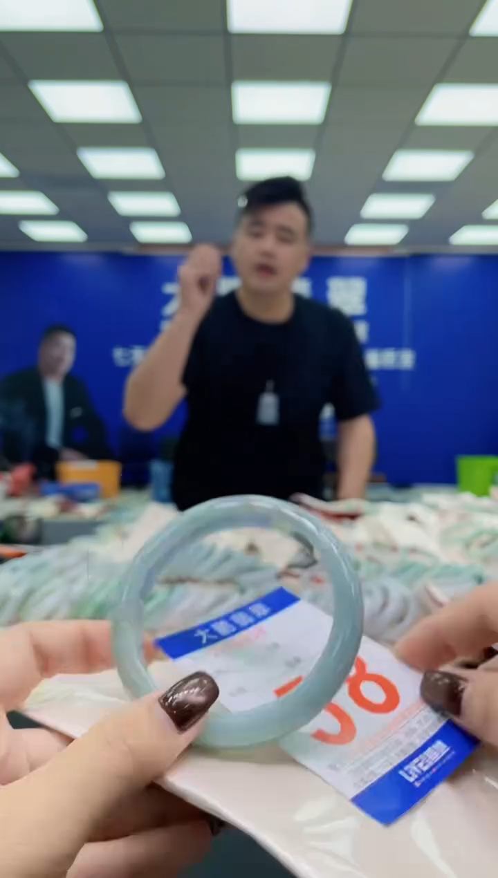 未镶嵌手镯翡翠AAAAAAAAAA