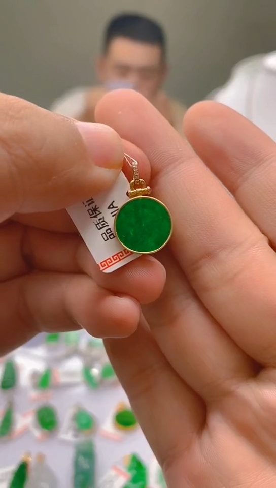 【闪购商品】翡翠颈饰18K金镶嵌新号开播，全场乱卖