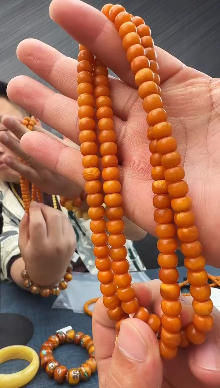 蜜蜡未镶嵌珠宝奇石假一罚十30，8多样性发其一