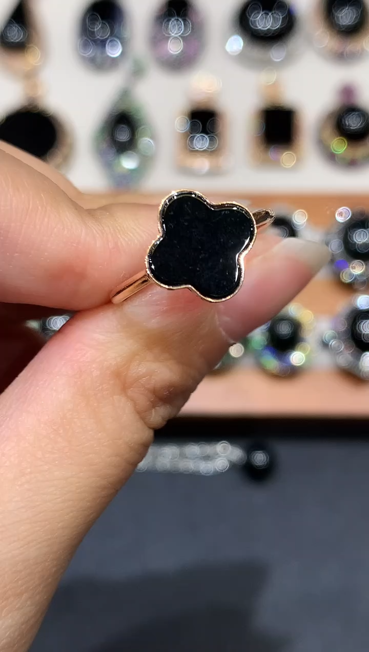 18K金镶嵌戒指翡翠GQY多样性发其一