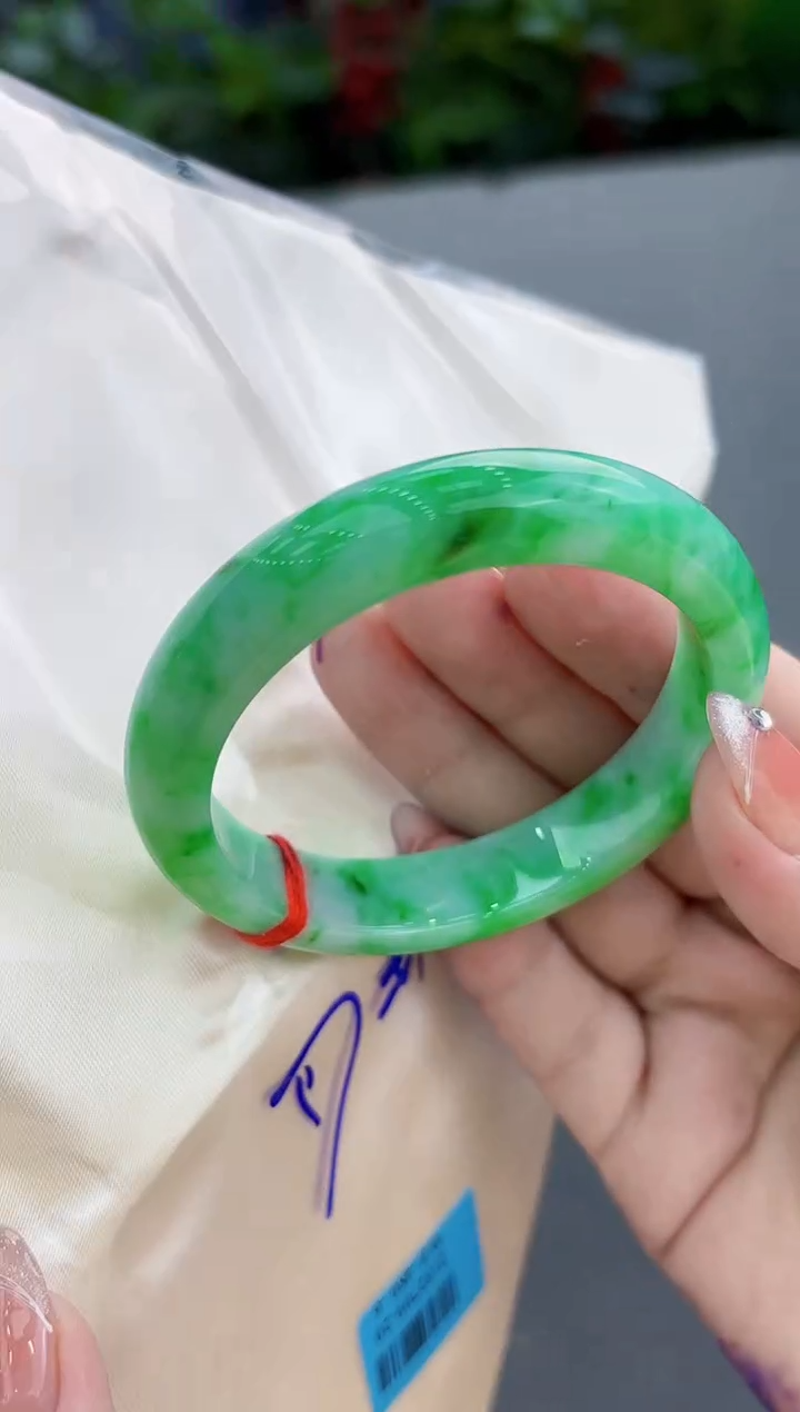 【闪购商品】翡翠手镯未镶嵌翡翠手镯