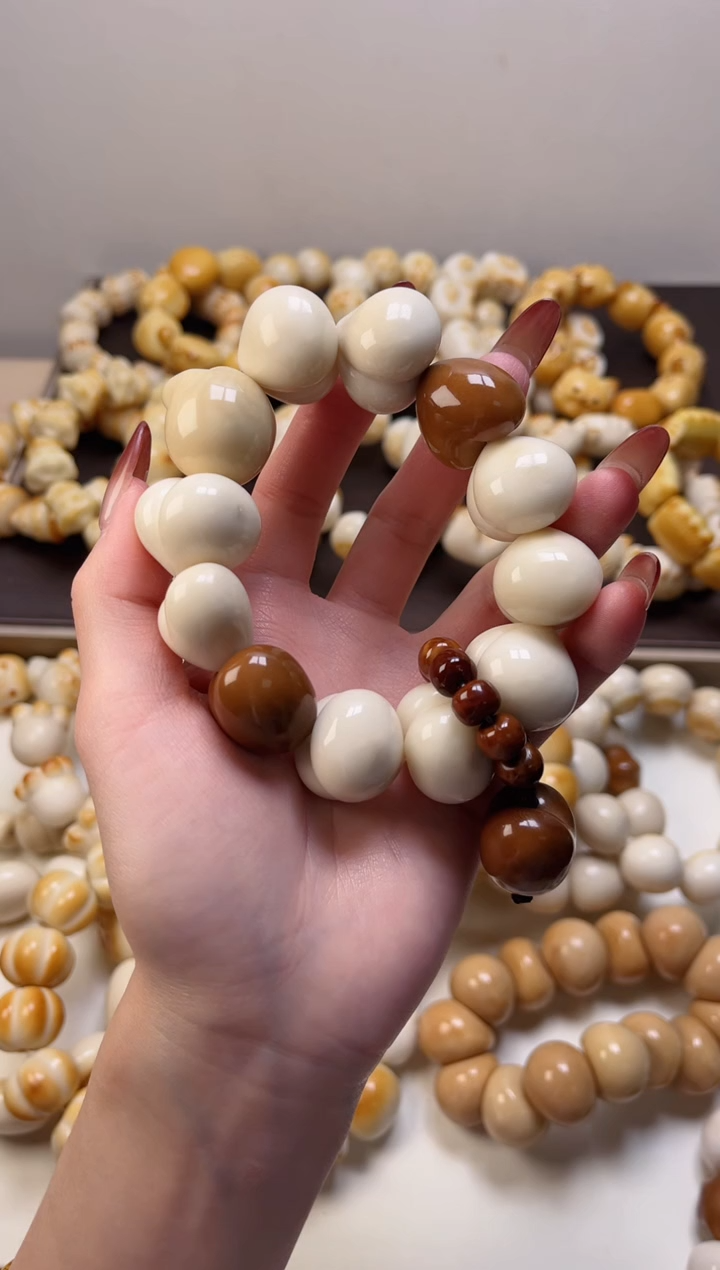 手串菩提根/象牙果妹妹设计款·象牙果爱心屁桃20*25mm手串