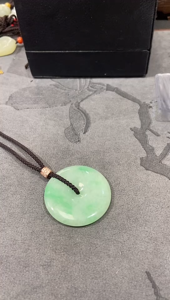 【闪购商品】翡翠颈饰未镶嵌吊坠