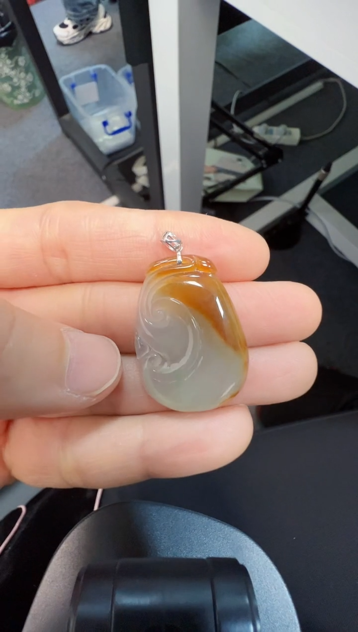 吊坠(不含链)18K金镶嵌翡翠980