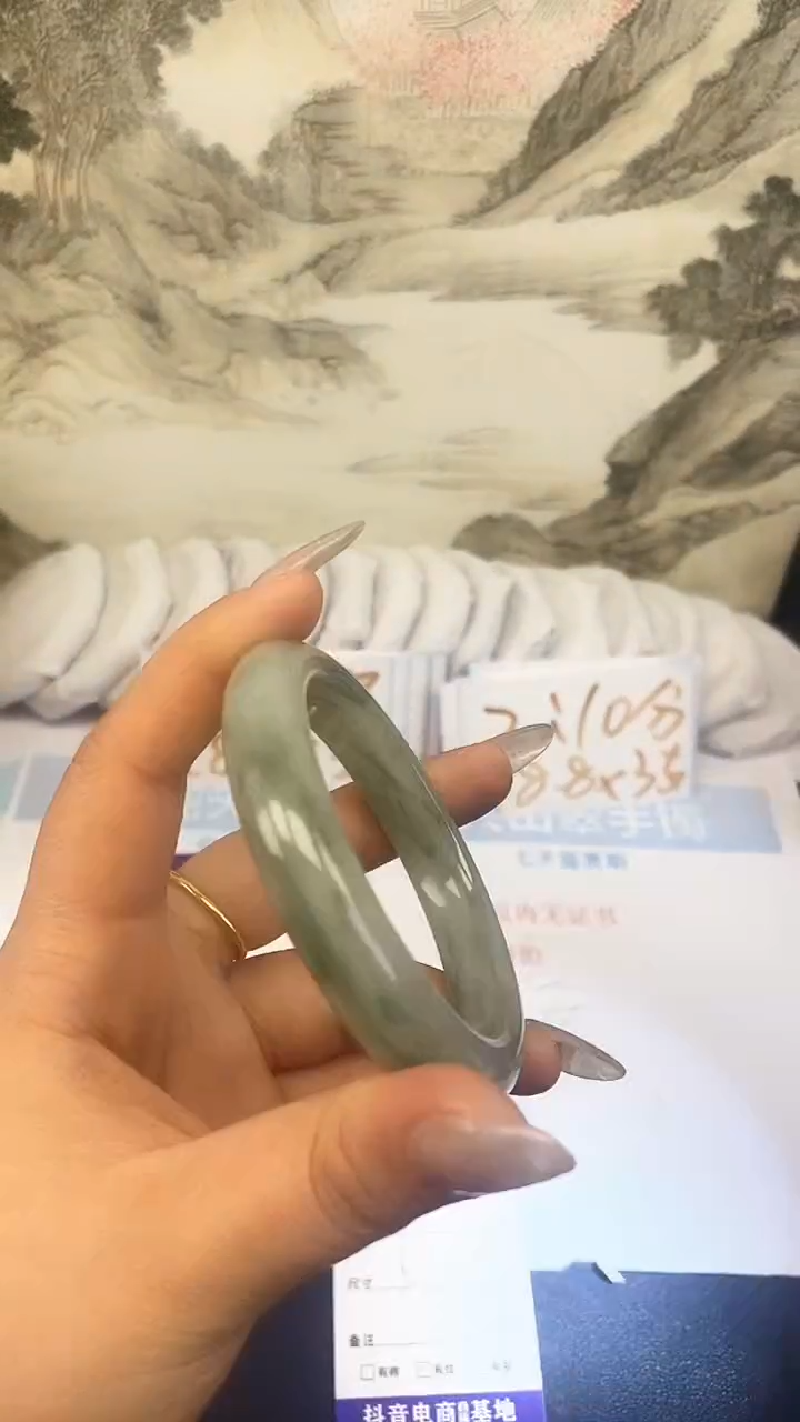 【闪购商品】石英质玉手镯未镶嵌135 57