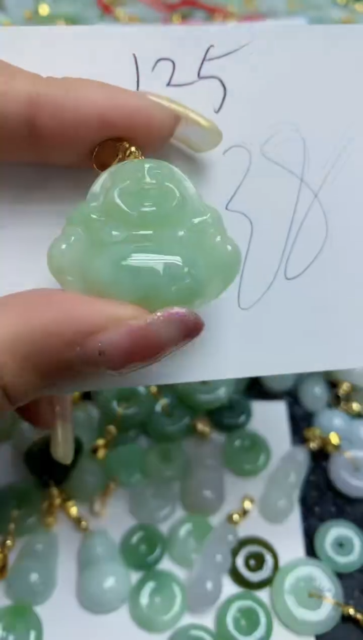 【闪购商品】翡翠颈饰合金天然翡翠A货