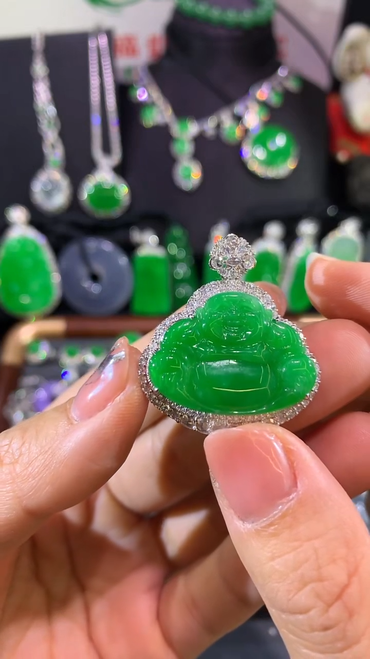 吊坠(不含链)18K金镶嵌翡翠佛公