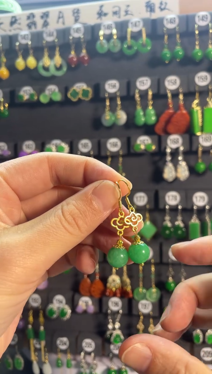 【闪购商品】翡翠耳饰银S925镶嵌532......
