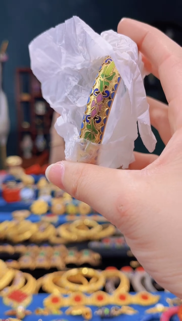 【闪购商品】景泰蓝金地手镯蓝色圈口64