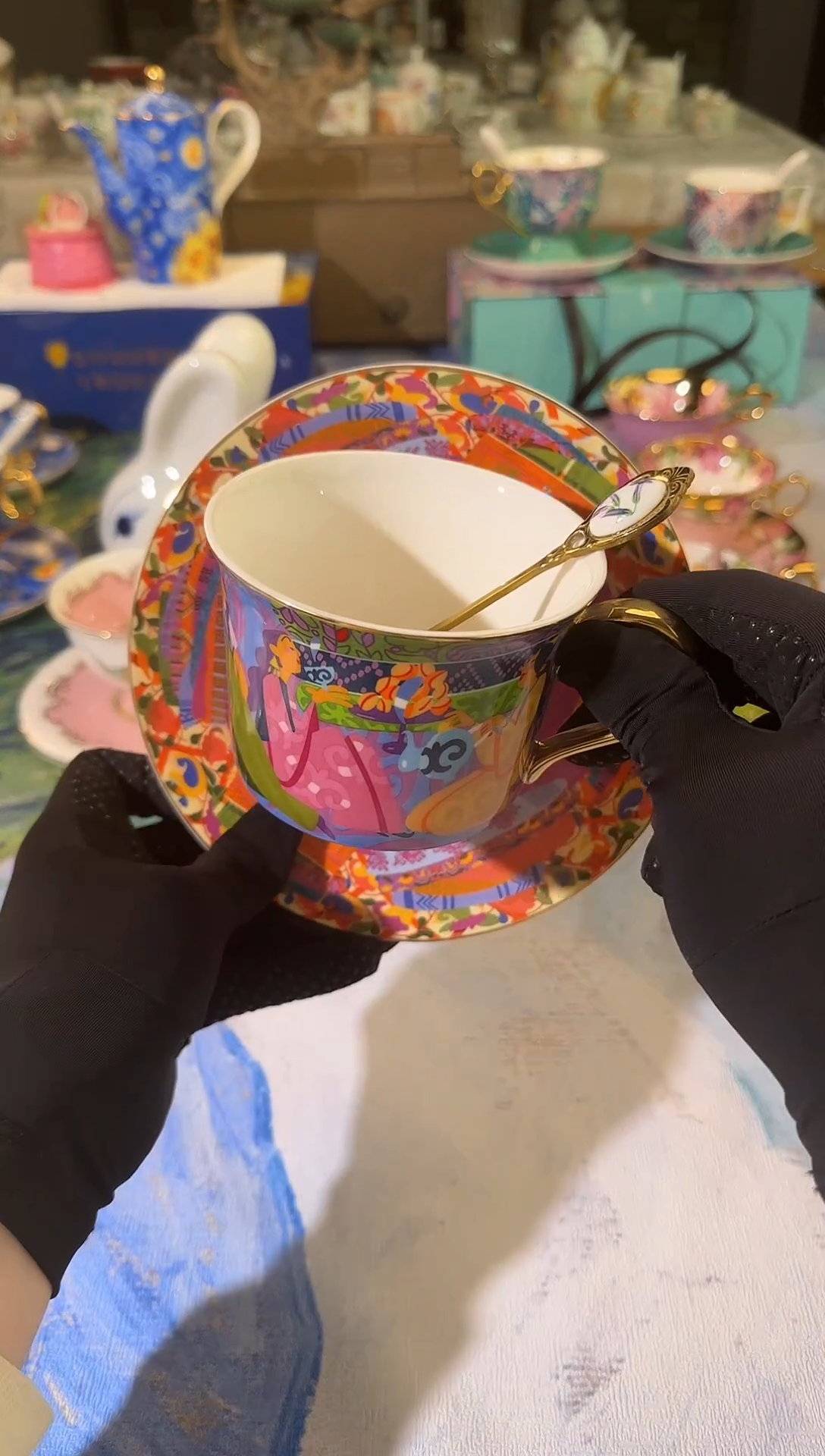 【闪购商品】瓷片英格丽孤品 骨瓷手绘描金送小汤勺